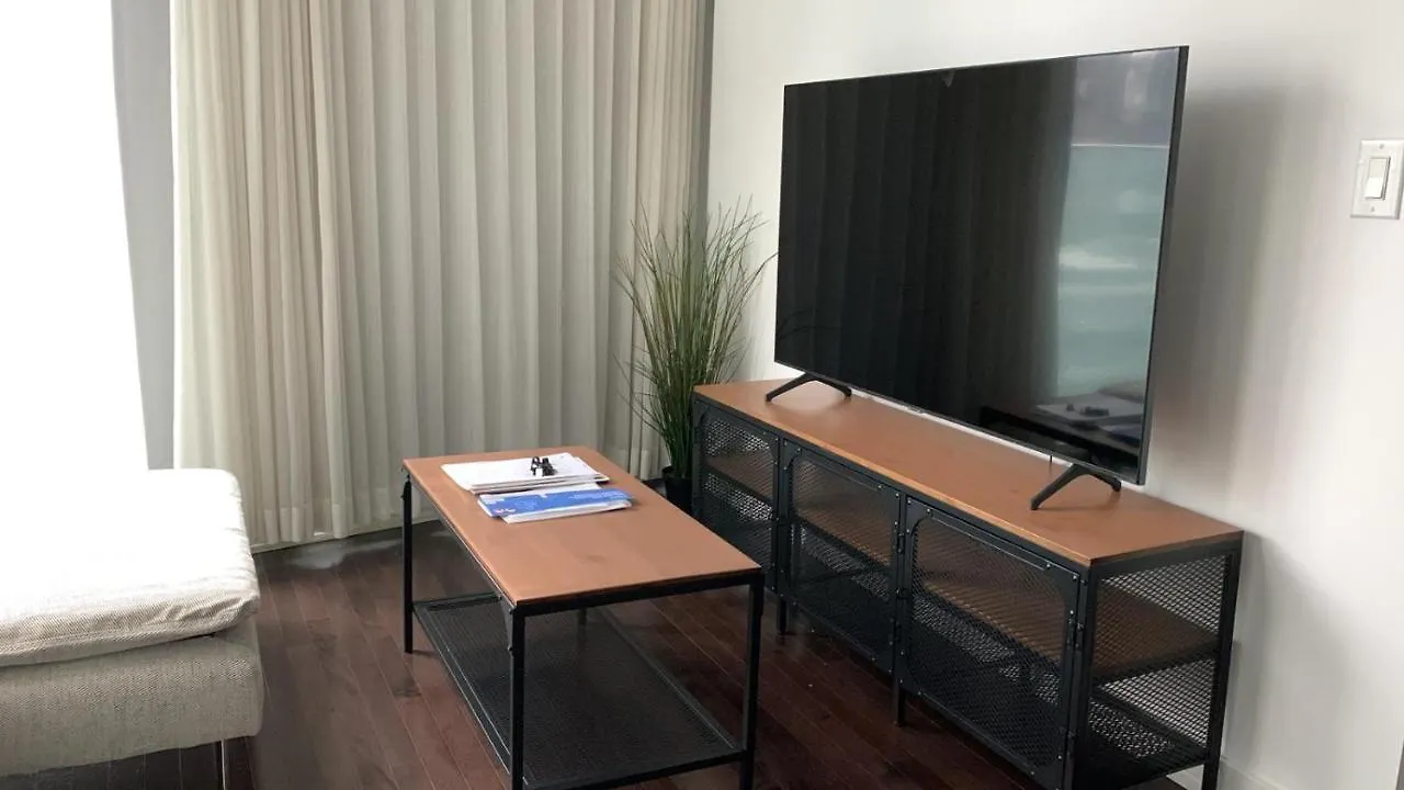 Modern, Spacious And Sleek Condo Toronto 0*,  Canada