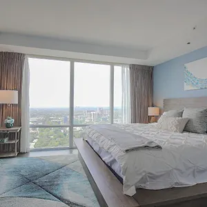 Luxury View In Downtown 3 Bedroom 2.5 Bathroom 1 Parking Apartment